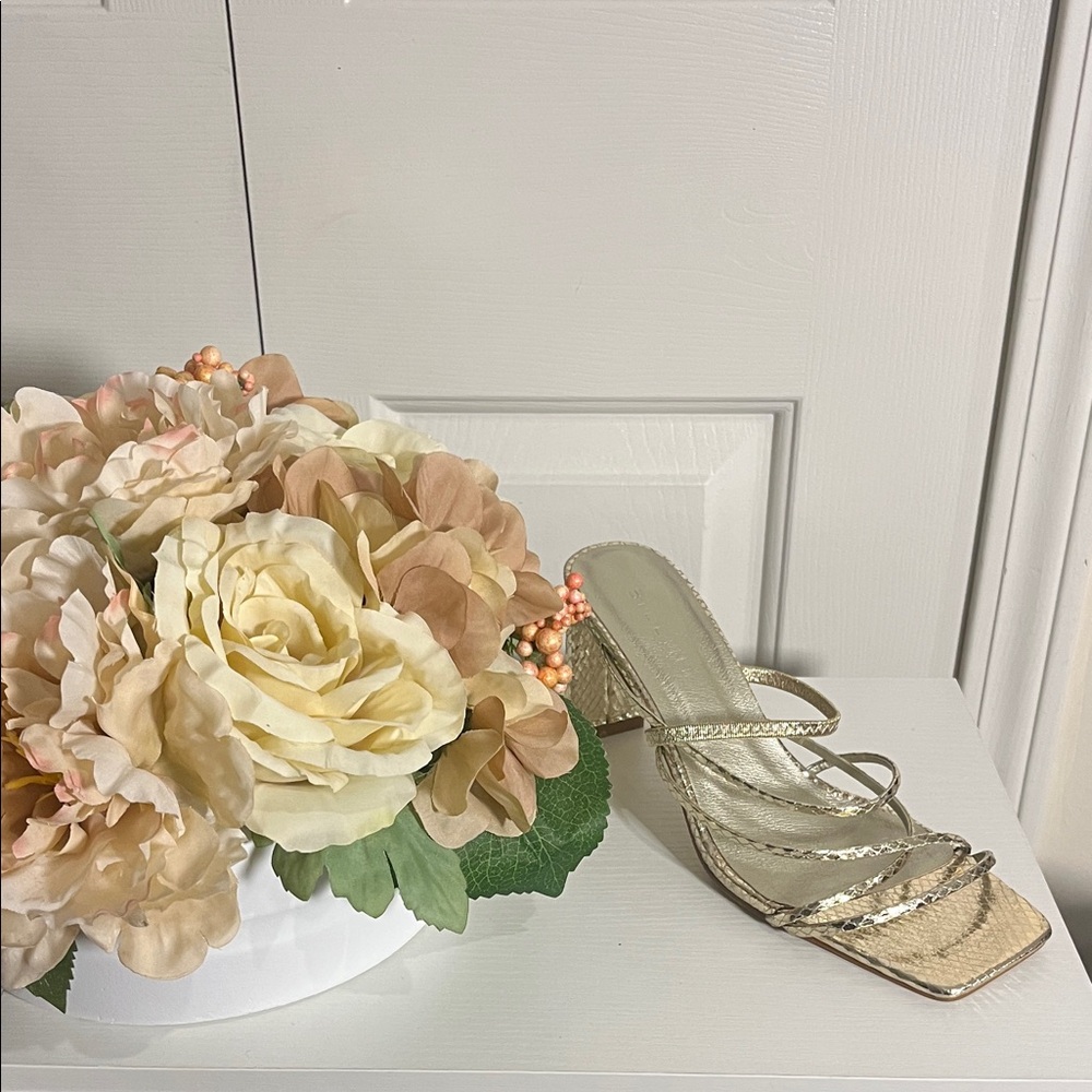 Billini Women’s Gold Strappy Heels Size 7 - Picture 4 of 8